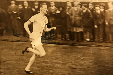 Henry Stallard running